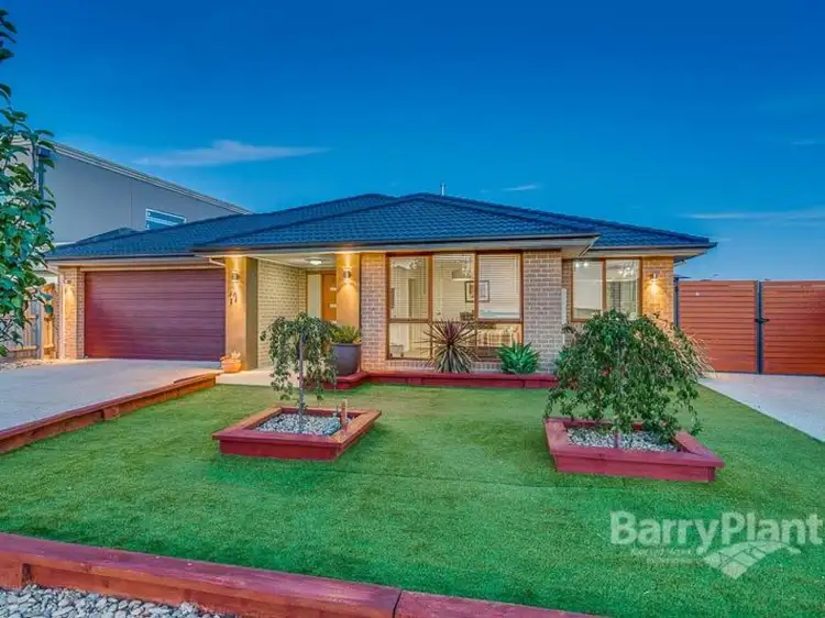 11 Bradfield Court, Taylors Hill VIC 3037