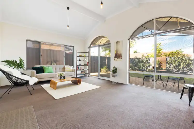 10 Barr Street, Dianella WA 6059