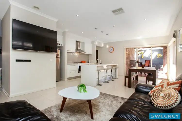 Second view of Homely house listing, 7 City Vista Court, Plumpton VIC 3335