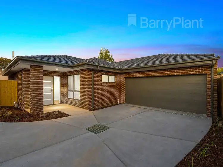 Main view of Homely unit listing, 2/6 Freedman Avenue, Boronia VIC 3155