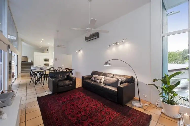 93 Moordale Street, Chapel Hill QLD 4069