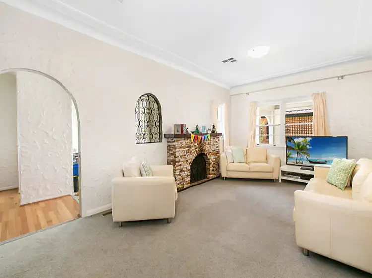 Second view of Homely house listing, 10 Cynthia Street, Pymble NSW 2073
