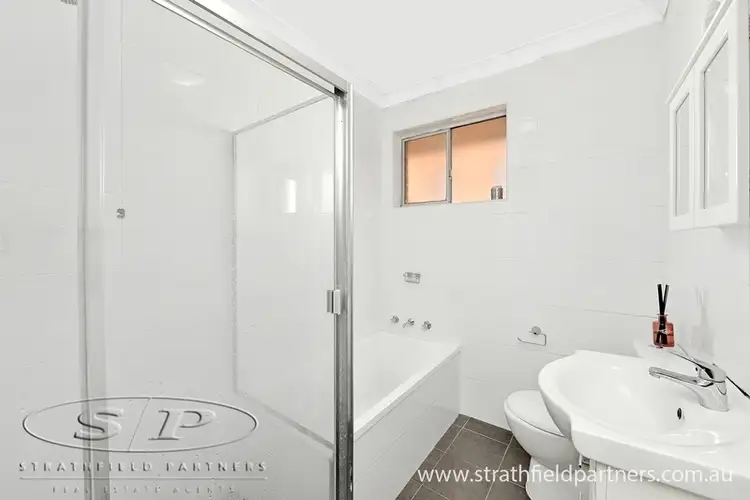 Fifth view of Homely apartment listing, 6/6 Eastbourne Road, Homebush West NSW 2140