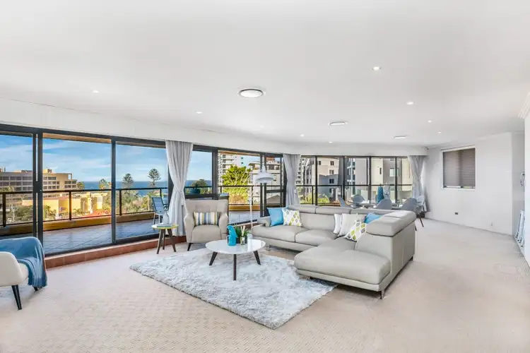 Third view of Homely apartment listing, 9/4-6 Ocean Street, Wollongong NSW 2500