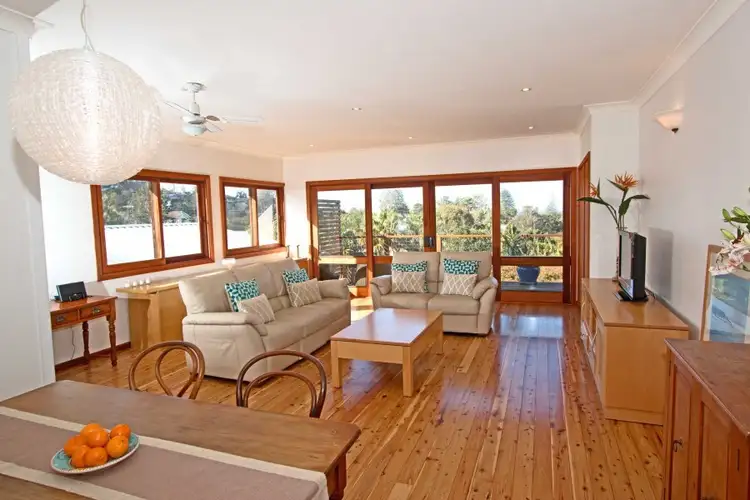 49 Seaview Avenue, Newport NSW 2106