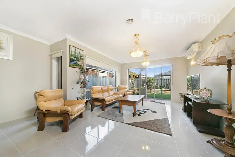 Seventh view of Homely house listing, 32 Mullein Bend, Cranbourne North VIC 3977