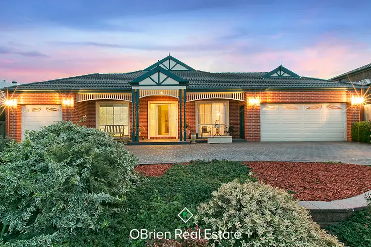 9 Eddie Barron Terrace, Pakenham VIC 3810