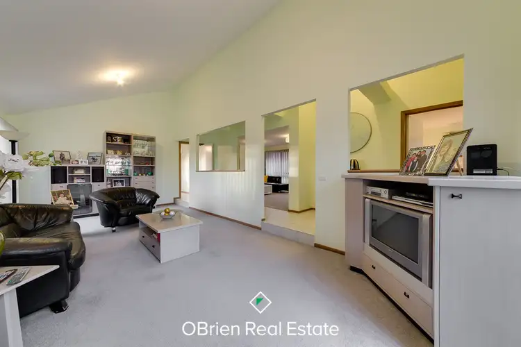 Third view of Homely house listing, 4 Garrett Court, Narre Warren VIC 3805