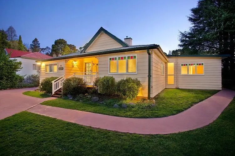 89 Govetts Leap Road, Blackheath NSW 2785