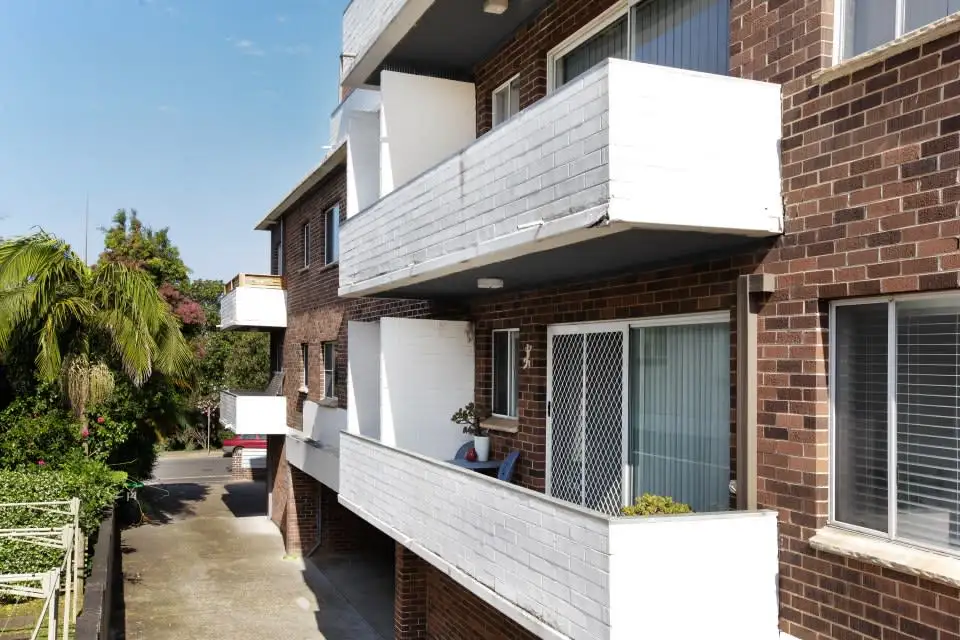 Main view of Homely unit listing, 4/14 Westminster Avenue, Dee Why NSW 2099