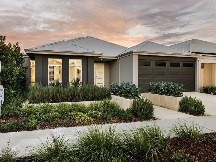 18 Newmarket Parade, Butler WA 6036