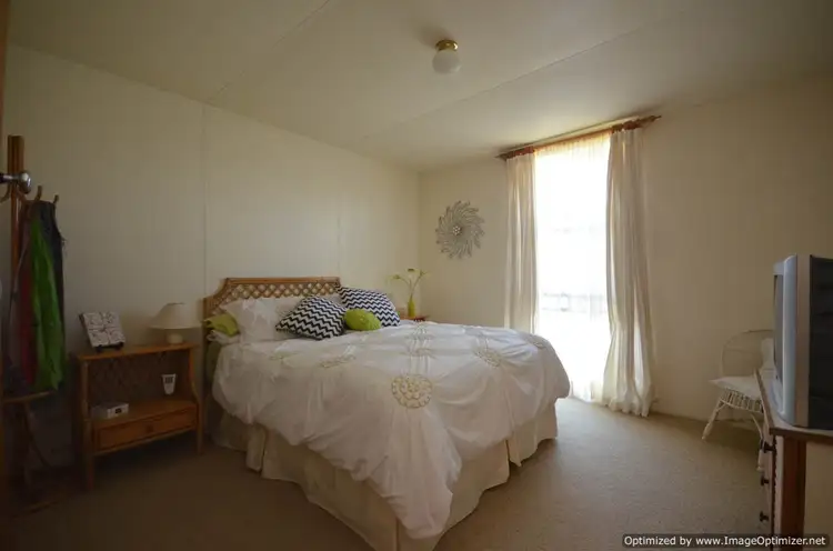 Sixth view of Homely house listing, 15 Cameron Crescent, East Bairnsdale VIC 3875