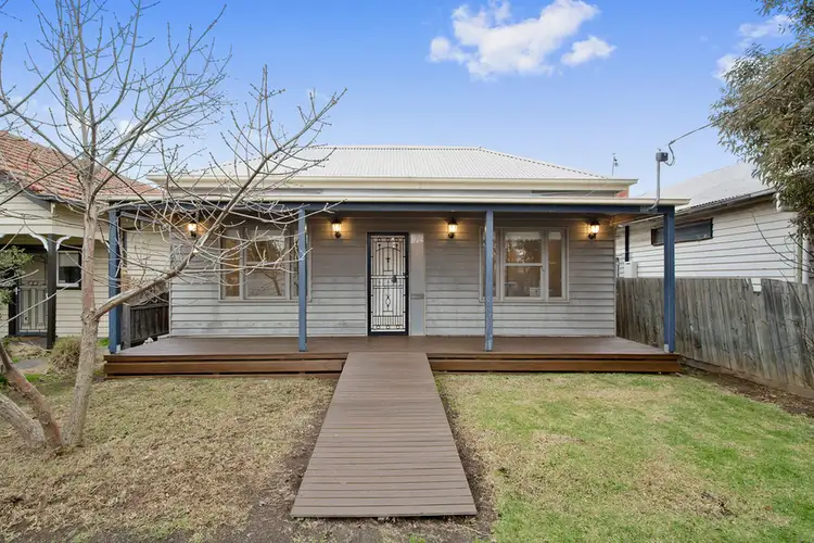 8 Brown Street, Newport VIC 3015