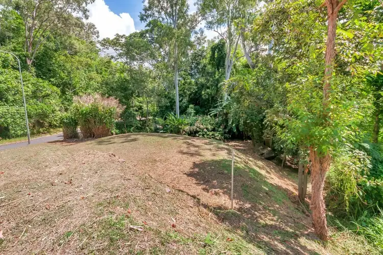 7 Michael Dwyer Close, Stratford QLD 4870