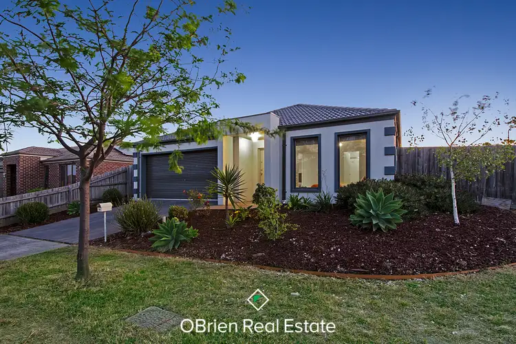 18 Red Gum Circuit, Pakenham VIC 3810