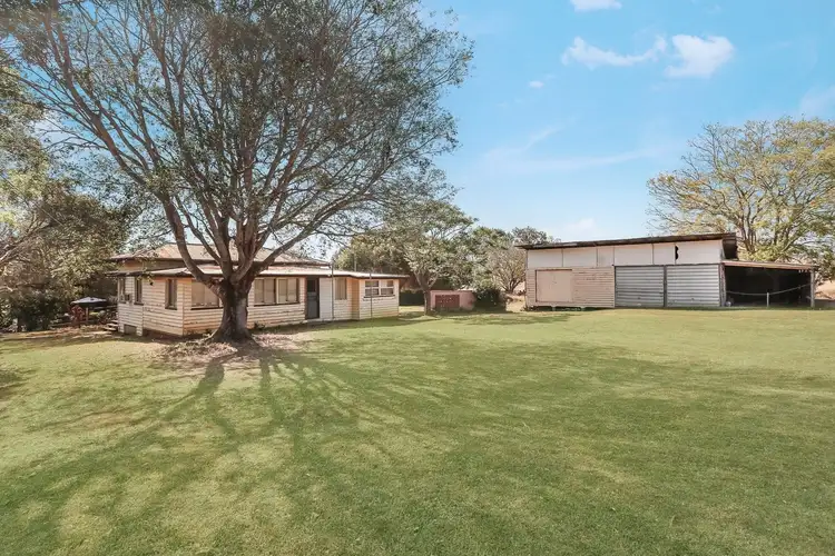 6 Mary Street, Harrisville QLD 4307