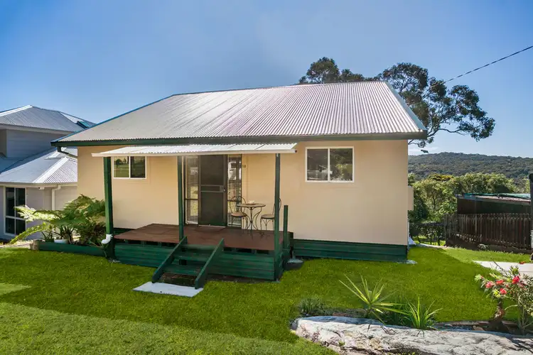 18 Halls Road, Helensburgh NSW 2508