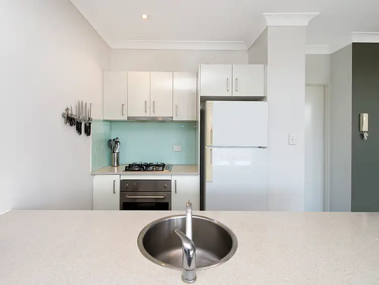 Third view of Homely apartment listing, 8/65 Park Road, Yeronga QLD 4104