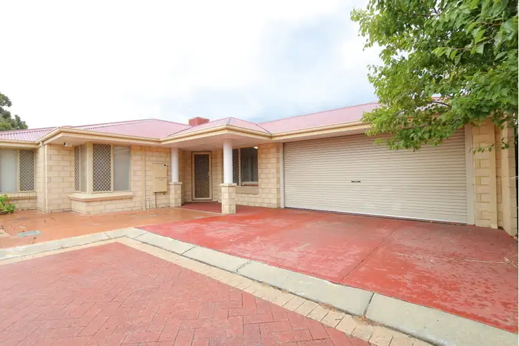 33 Esther Street