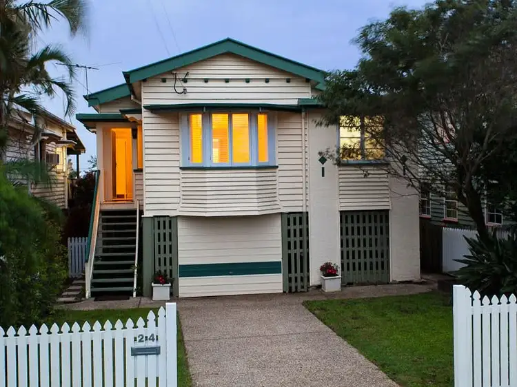 24 Eleventh Avenue, Kedron QLD 4031