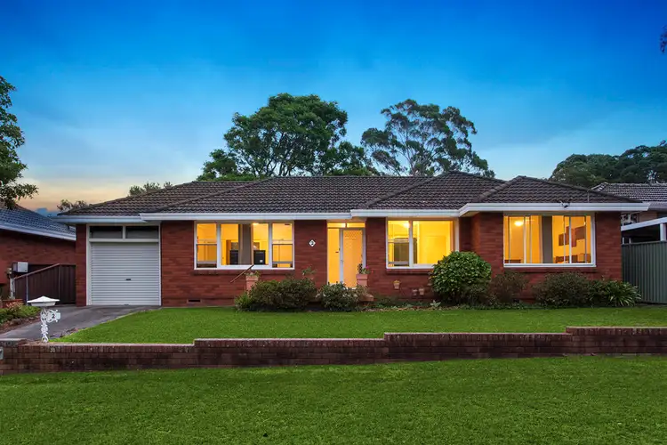 2 Dawn Street, Peakhurst NSW 2210