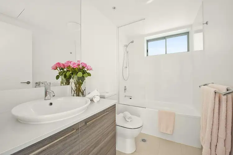 Third view of Homely apartment listing, Unit 11201/8 Harbour Road, Hamilton QLD 4007