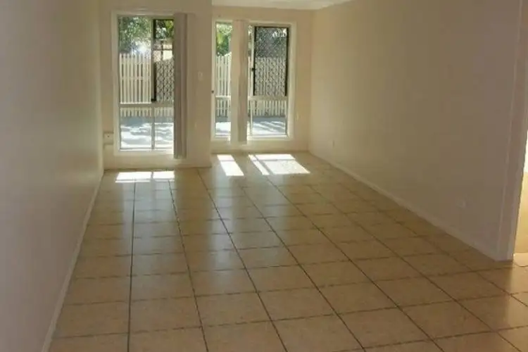 Seventh view of Homely unit listing, 2/5 Clark Terrace, Sandstone Point QLD 4511