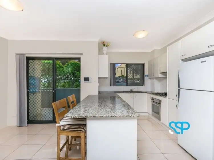52 Kingsway