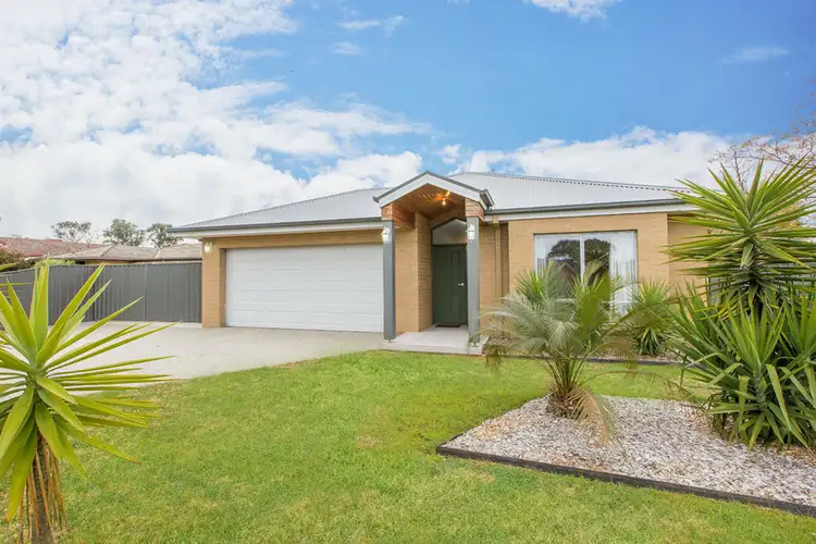 584 Hague Street, Lavington NSW 2641