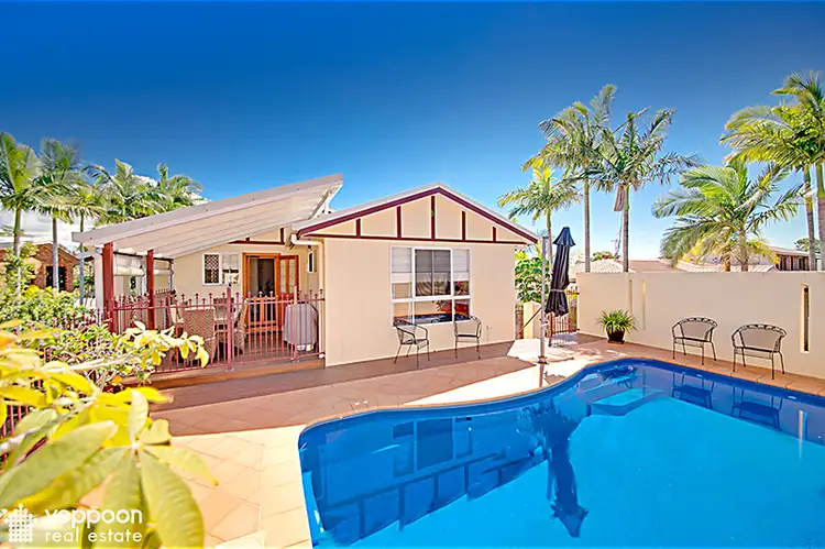 9 Sandalwood Drive, Lammermoor QLD 4703