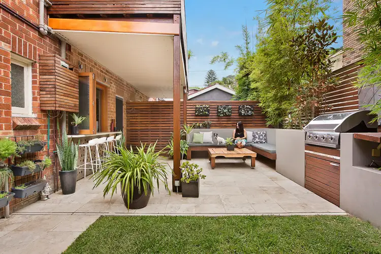 Main view of Homely unit listing, 2/22 Fairlight Crescent, Fairlight NSW 2094