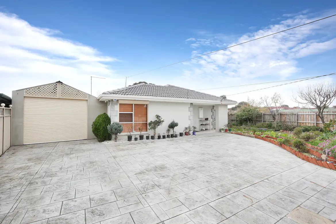 Main view of Homely house listing, 17 Canadian Court, Meadow Heights VIC 3048