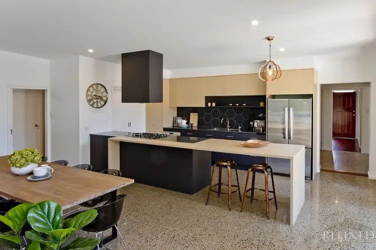 25 Eden Avenue, Bellevue Heights SA 5050
