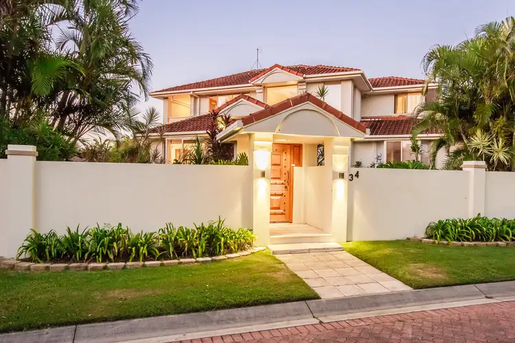 34 Meadowview Drive, Carrara QLD 4211