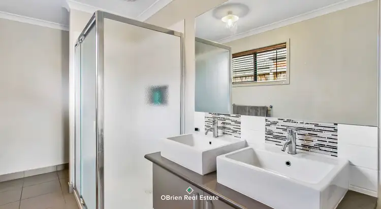Third view of Homely house listing, 21 Villeneuve Drive, Trafalgar VIC 3824