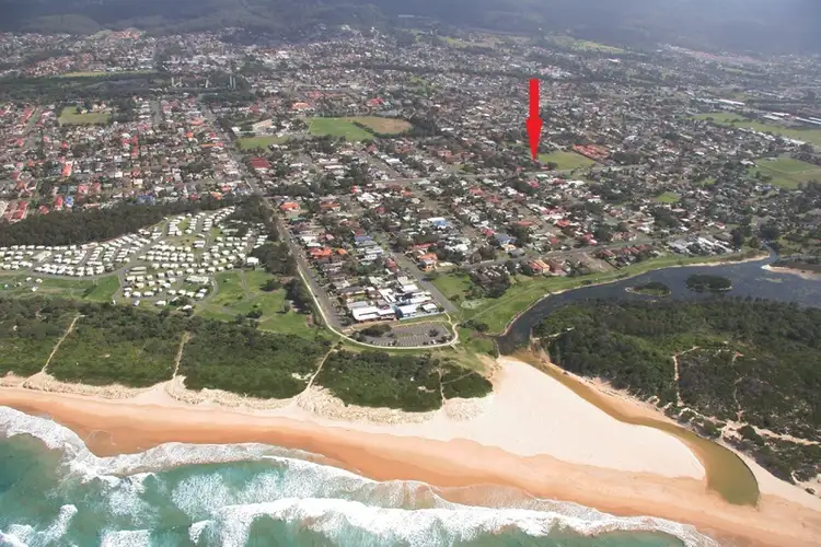 Second view of Homely townhouse listing, 4/96-98 Cawley Street, Bellambi NSW 2518