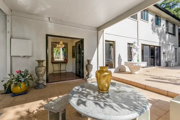 37-39 Wellington Drive, Balgownie NSW 2519
