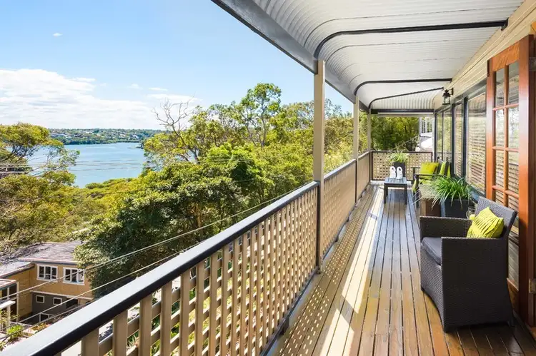 24 Central Avenue, Como NSW 2226