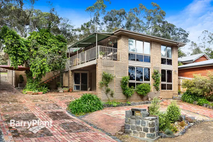26 Hurst Road, Hurstbridge VIC 3099