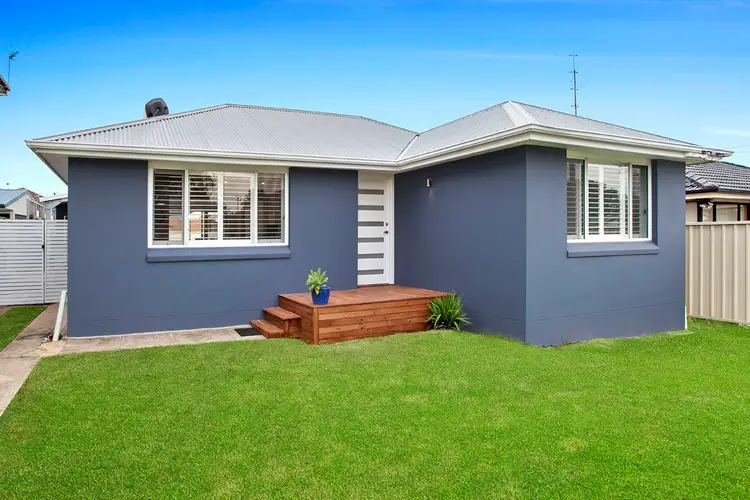 24 Stephanie Avenue, Warilla NSW 2528