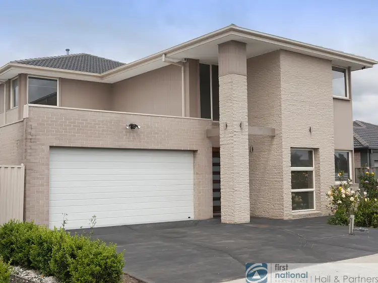 8 Hugden Close, Lyndhurst VIC 3975