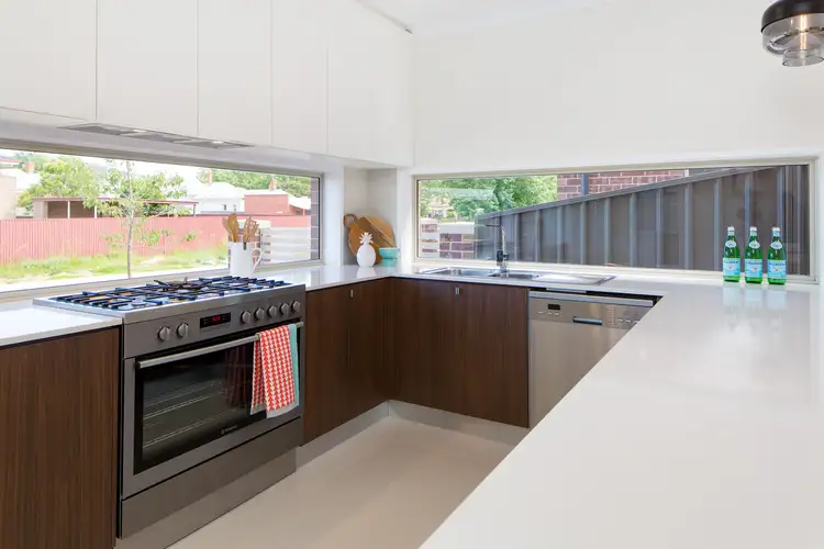Fourth view of Homely house listing, 2 Irvington Court, Albury NSW 2640
