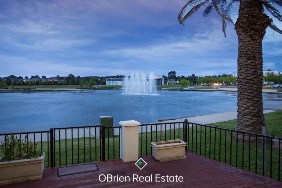 Main view of Homely townhouse listing, 8/2 The Entrance, Pakenham VIC 3810