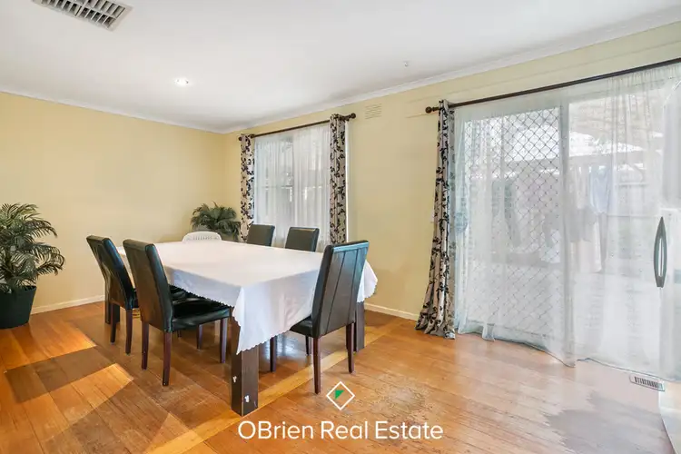 Fourth view of Homely house listing, 7 Carolyn Court, Frankston VIC 3199
