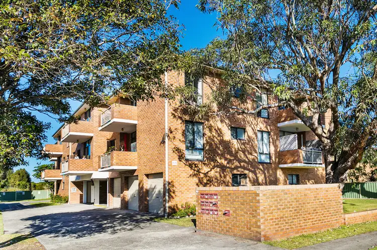 Second view of Homely unit listing, 8/11-13 Murranar Road, Towradgi NSW 2518
