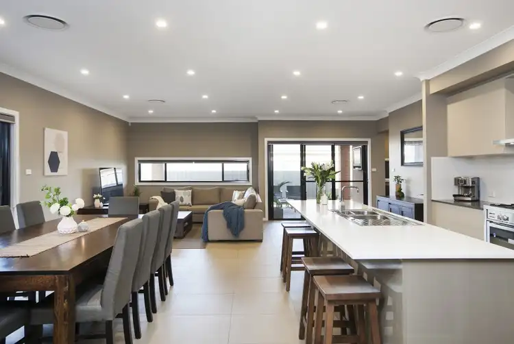 7 Bayview Avenue, Haywards Bay NSW 2530