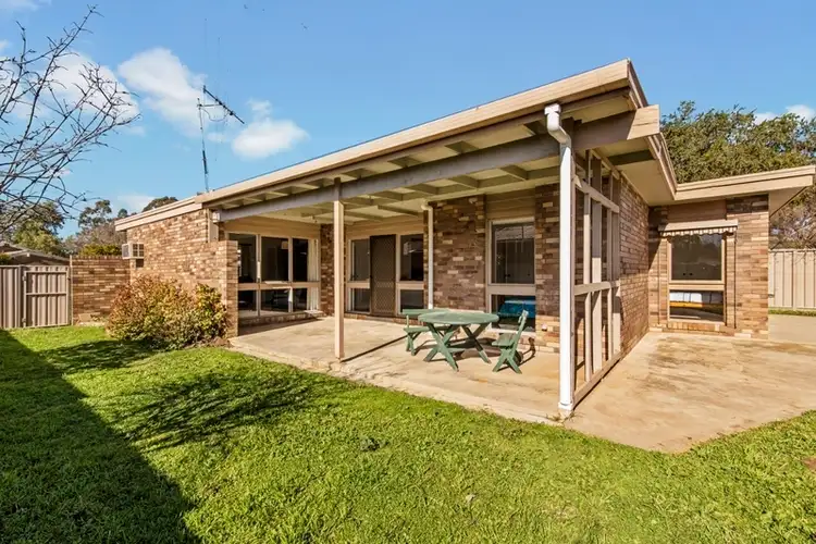 10 Belinda Avenue, Golden Square VIC 3555