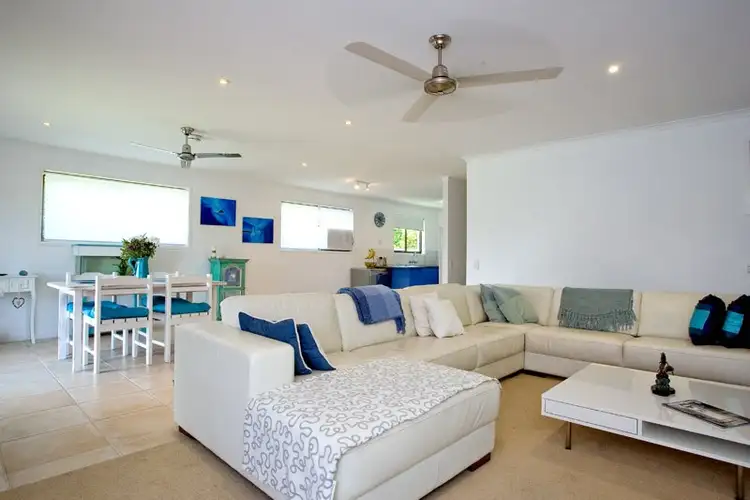 1/5 Wagtail Court, Burleigh Waters QLD 4220