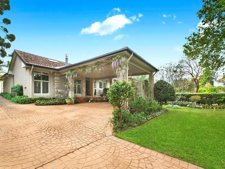 4 Cranford Avenue, St Ives NSW 2075