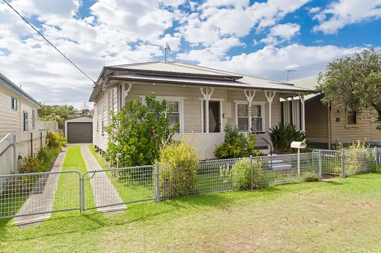 25 Bourke Street, Adamstown NSW 2289